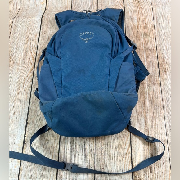 OSPREY Other - Osprey Daylite Commuter H2O Blue Backpack  13L Hiking Bag